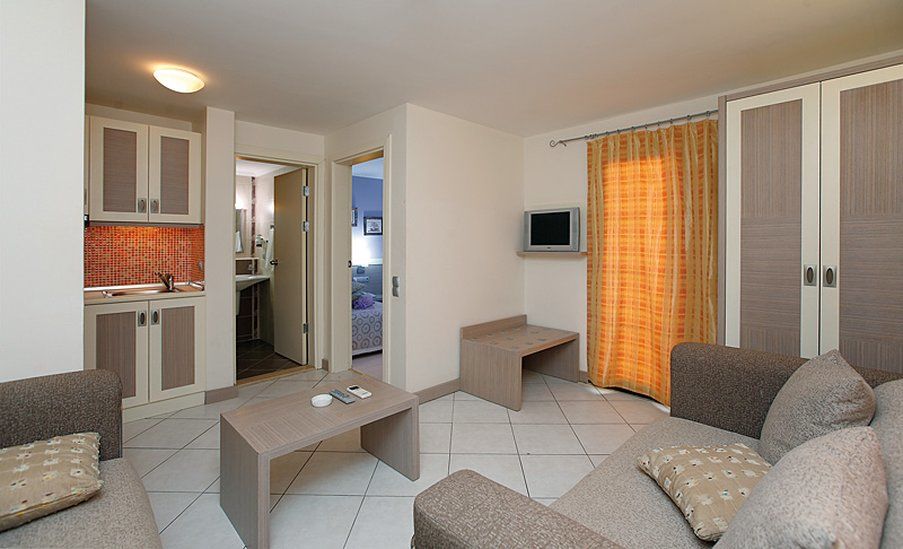 Costa Queen Suites Gümbet Exterior foto