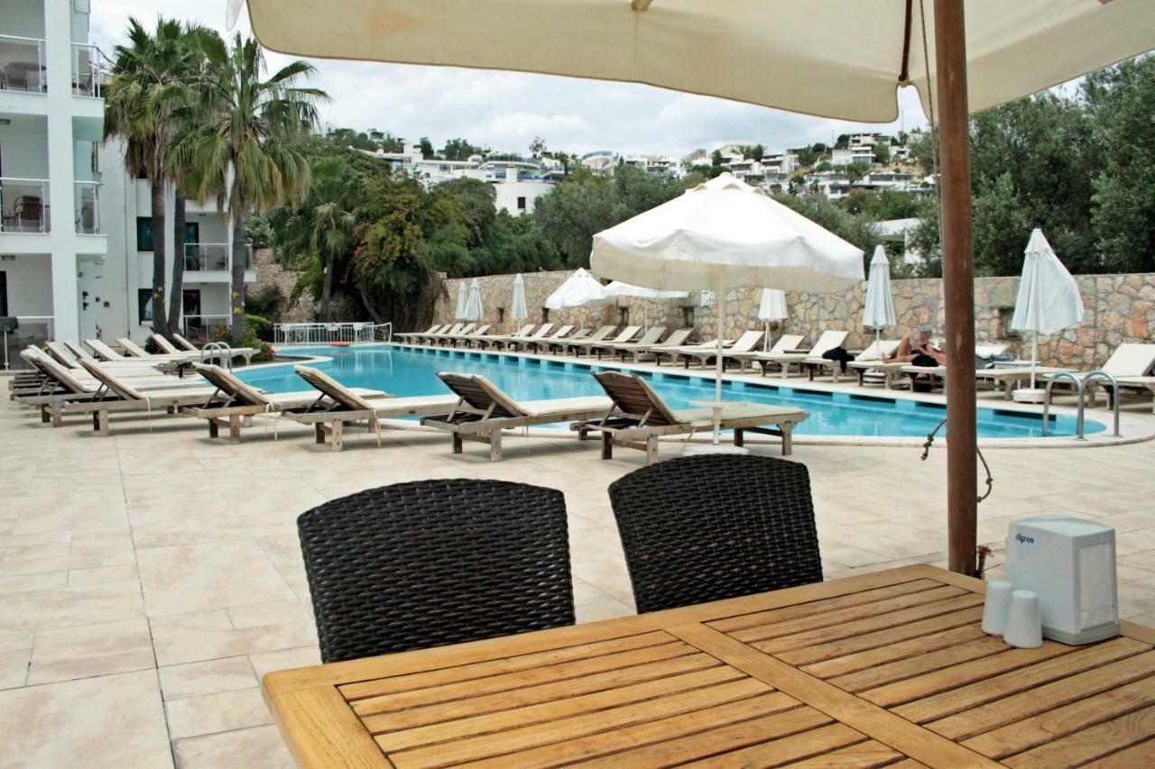Costa Queen Suites Gümbet Exterior foto